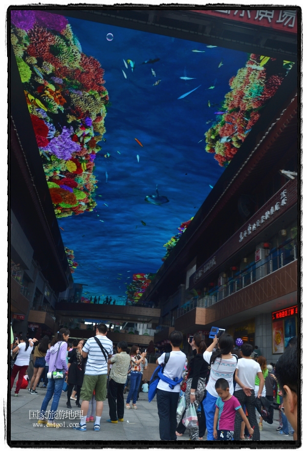 西安雁塔景區(qū)“天幕”景觀震撼游客(圖)